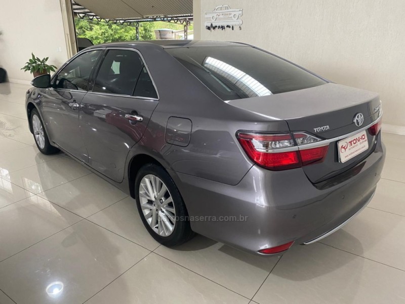 CAMRY 3.5 XLE V6 24V GASOLINA 4P AUTOMÁTICO - 2016 - LAJEADO