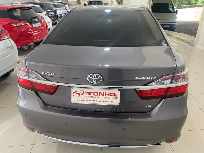 CAMRY 3.5 XLE V6 24V GASOLINA 4P AUTOMÁTICO - 2016 - LAJEADO