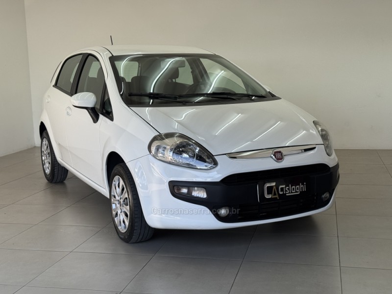 PUNTO 1.4 ATTRACTIVE 8V FLEX 4P MANUAL - 2017 - CARLOS BARBOSA