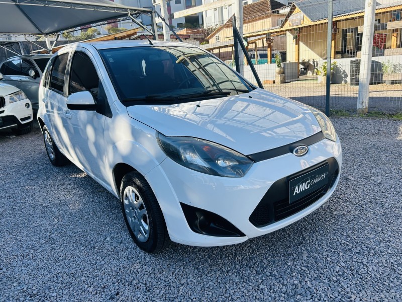 FIESTA 1.0 MPI CLASS HATCH 8V FLEX 4P MANUAL - 2014 - CAXIAS DO SUL