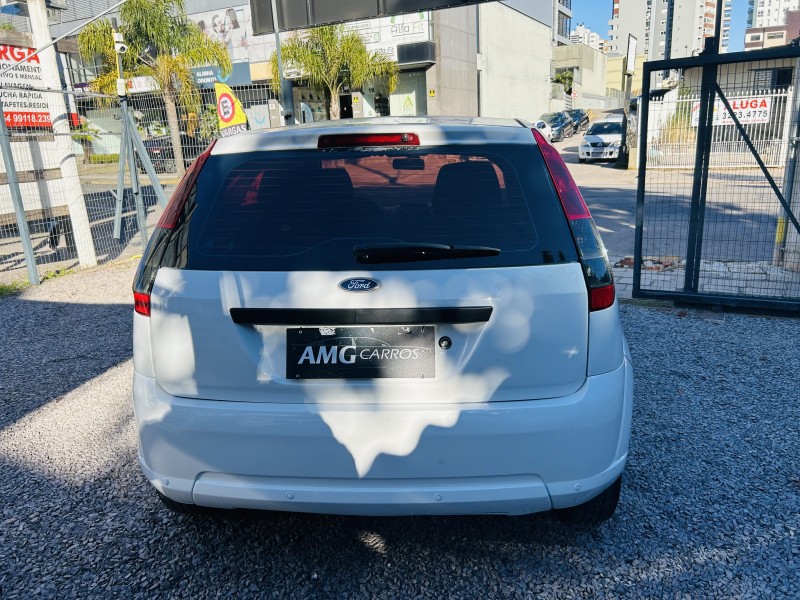 FIESTA 1.0 MPI CLASS HATCH 8V FLEX 4P MANUAL - 2014 - CAXIAS DO SUL