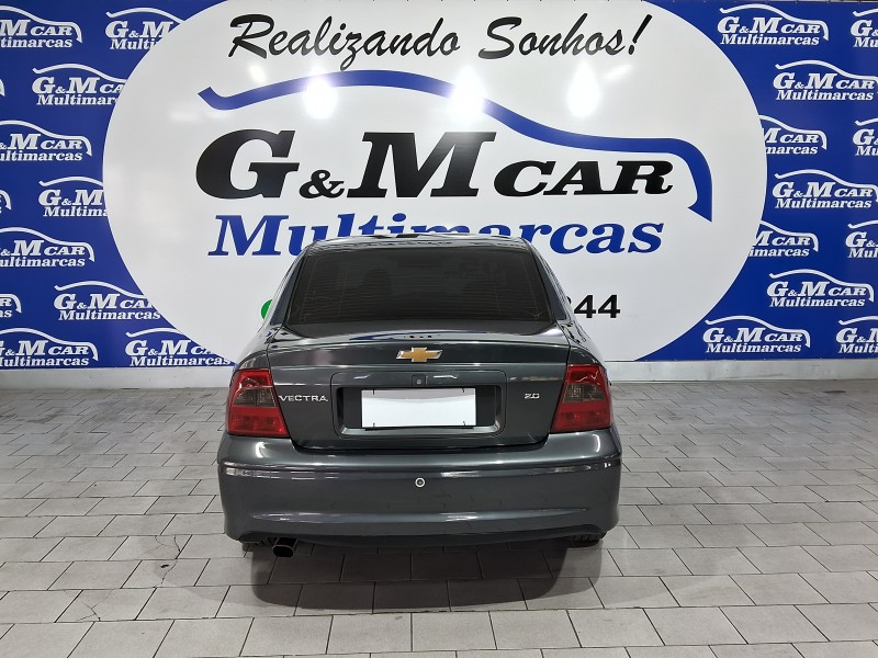 VECTRA 2.0 MPFI EXPRESSION 8V GASOLINA 4P MANUAL - 2005 - SãO SEBASTIãO DO CAí