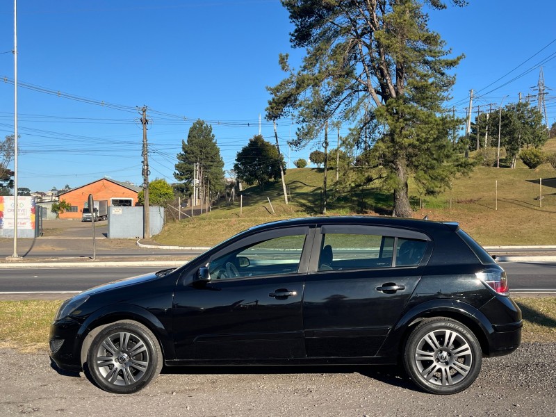VECTRA 2.0 MPFI GT HATCH 8V FLEX 4P MANUAL - 2010 - FARROUPILHA