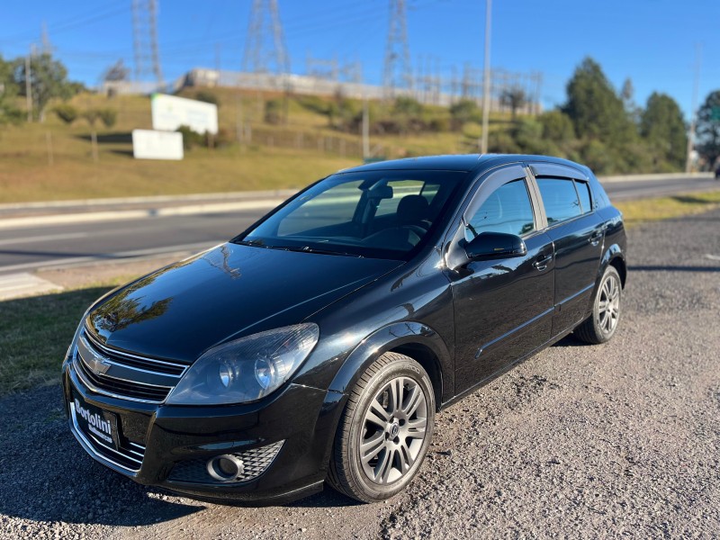 VECTRA 2.0 MPFI GT HATCH 8V FLEX 4P MANUAL - 2010 - FARROUPILHA