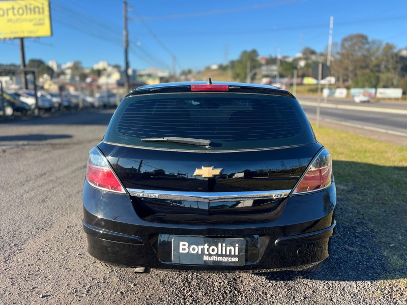 VECTRA 2.0 MPFI GT HATCH 8V FLEX 4P MANUAL - 2010 - FARROUPILHA
