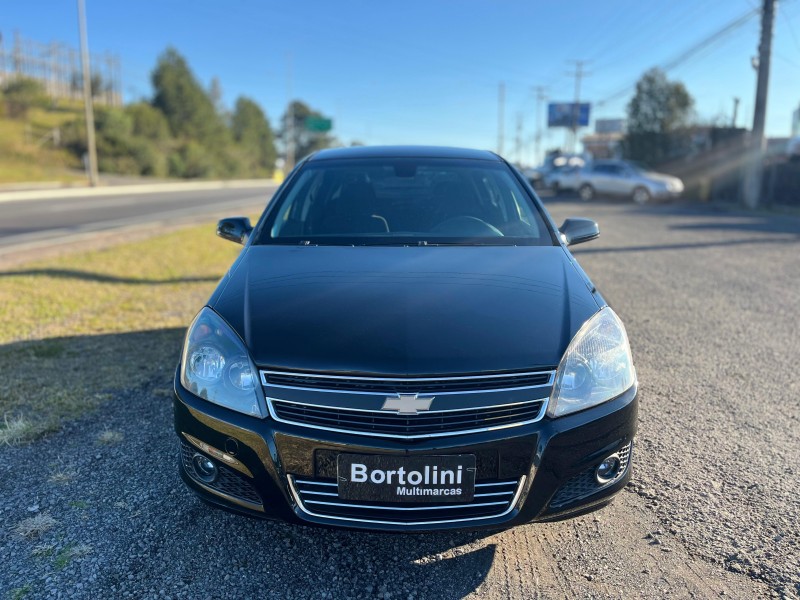 VECTRA 2.0 MPFI GT HATCH 8V FLEX 4P MANUAL - 2010 - FARROUPILHA