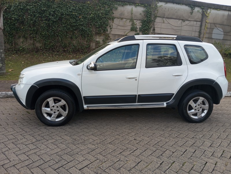 DUSTER 1.6 DYNAMIQUE 4X2 16V FLEX 4P MANUAL - 2013 - CAXIAS DO SUL