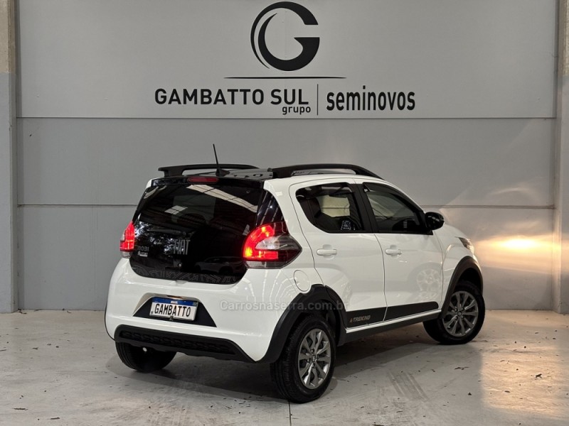MOBI 1.0 TREKKING 8V FLEX 4P MANUAL - 2022 - BENTO GONçALVES