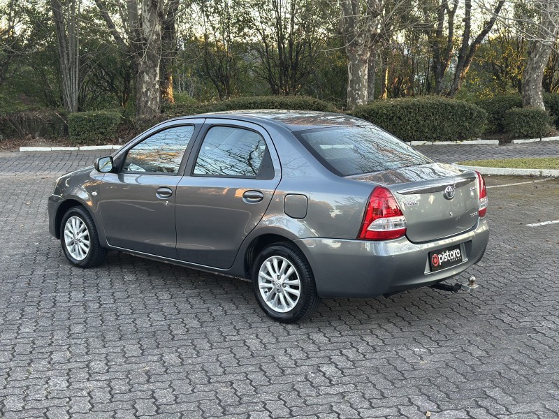 ETIOS 1.5 XLS SEDAN 16V FLEX 4P MANUAL - 2013 - CAXIAS DO SUL