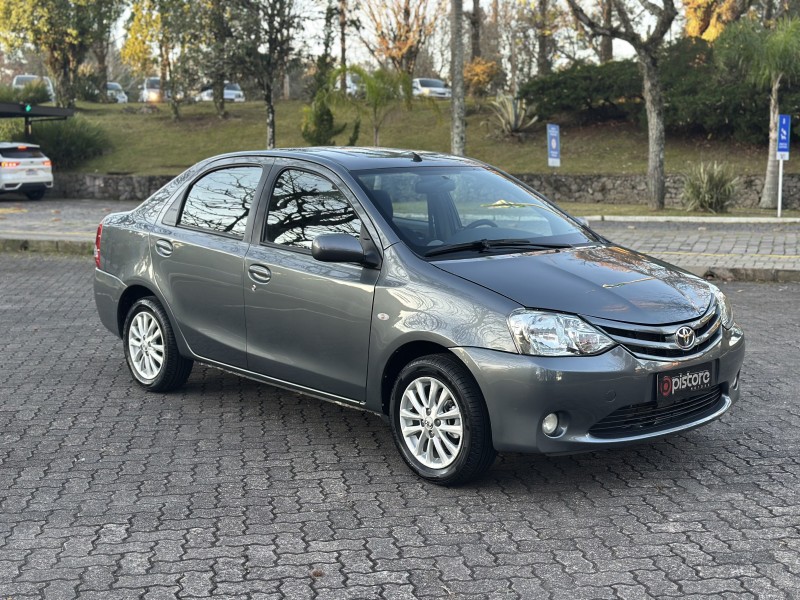 ETIOS 1.5 XLS SEDAN 16V FLEX 4P MANUAL - 2013 - CAXIAS DO SUL