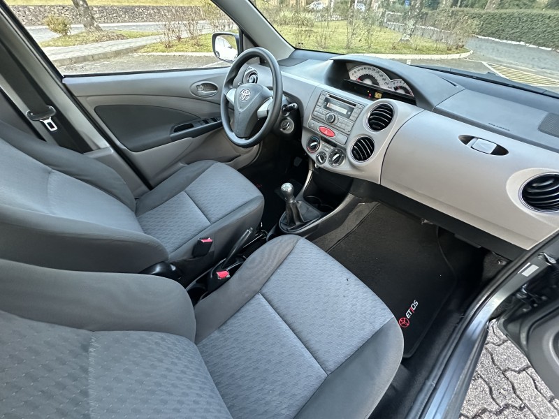 ETIOS 1.5 XLS SEDAN 16V FLEX 4P MANUAL - 2013 - CAXIAS DO SUL