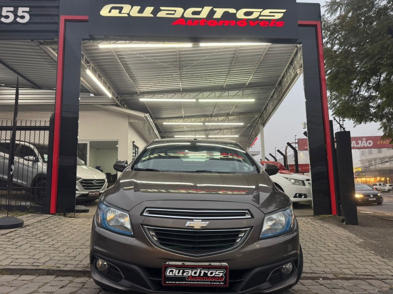 PRISMA 1.4 MPFI LTZ 8V FLEX 4P MANUAL - 2014 - CAXIAS DO SUL