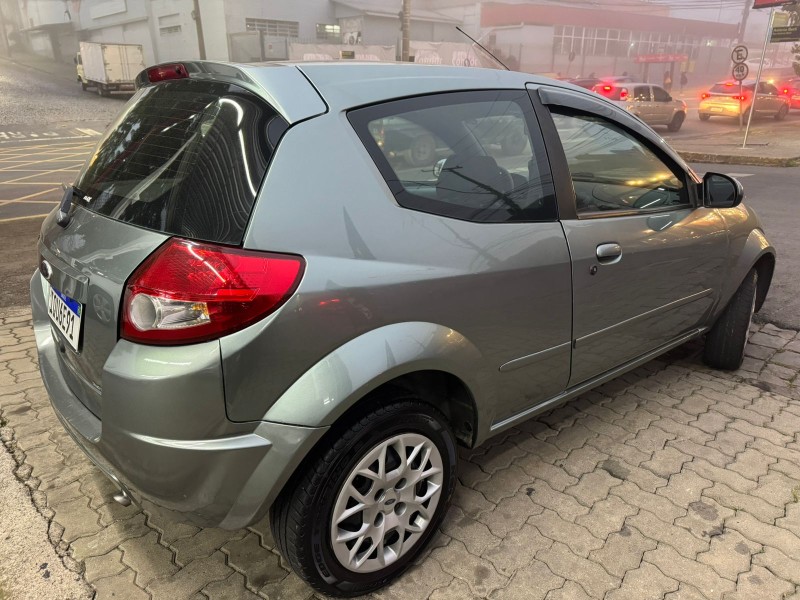KA 1.0 MPI TECNO 8V FLEX 2P MANUAL - 2011 - CAXIAS DO SUL