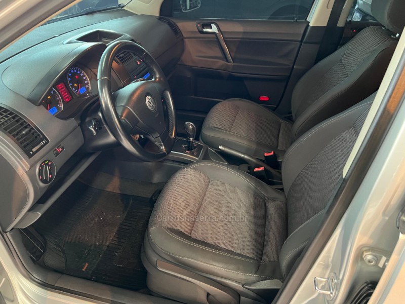 POLO 1.6 MI COMFORTLINE 8V FLEX 4P AUTOMÁTICO - 2012 - CAXIAS DO SUL