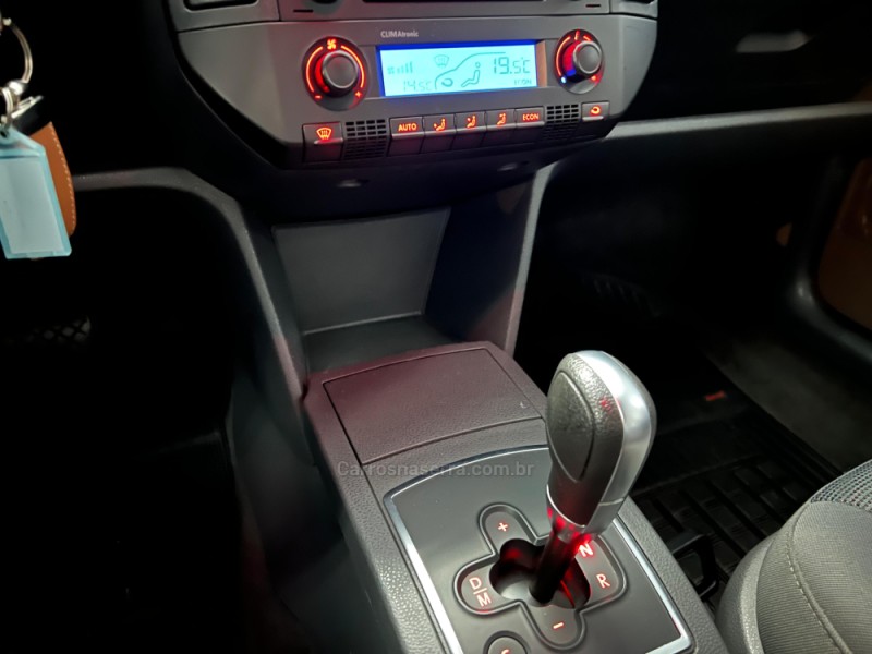 POLO 1.6 MI COMFORTLINE 8V FLEX 4P AUTOMÁTICO - 2012 - CAXIAS DO SUL