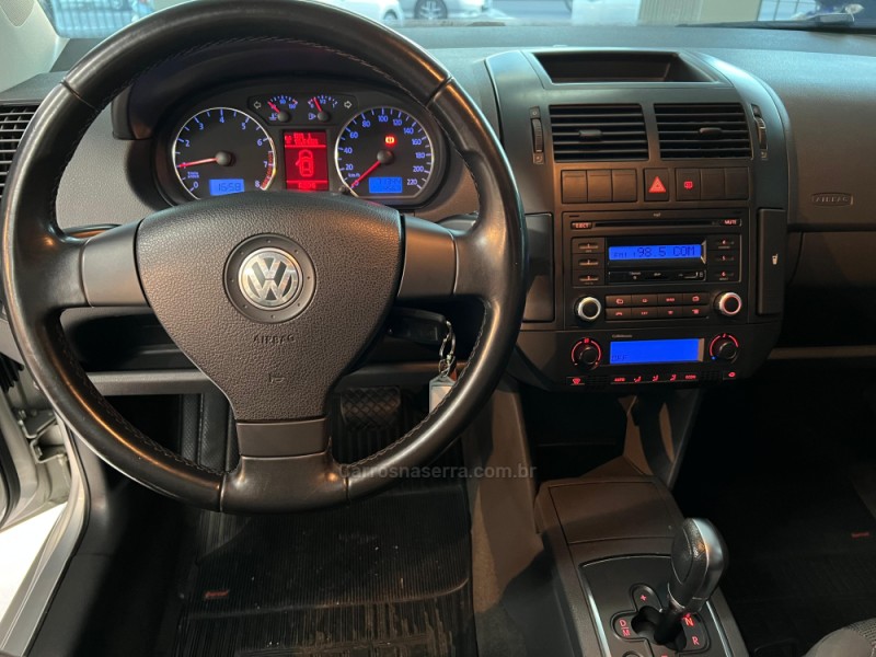 POLO 1.6 MI COMFORTLINE 8V FLEX 4P AUTOMÁTICO - 2012 - CAXIAS DO SUL
