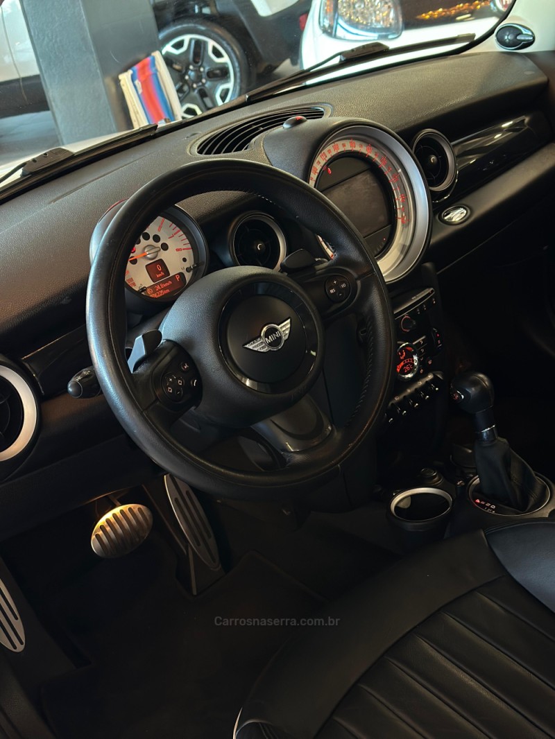 COOPER 1.6 S 16V TURBO GASOLINA 2P AUTOMÁTICO - 2011 - CAXIAS DO SUL