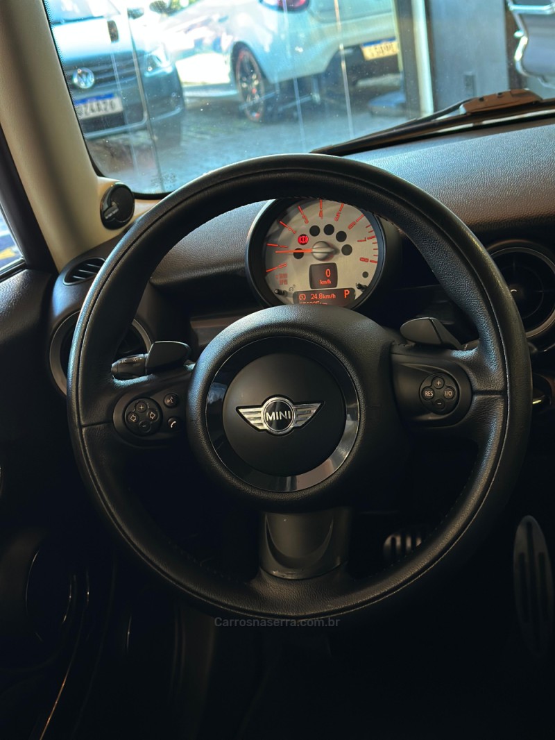 COOPER 1.6 S 16V TURBO GASOLINA 2P AUTOMÁTICO - 2011 - CAXIAS DO SUL