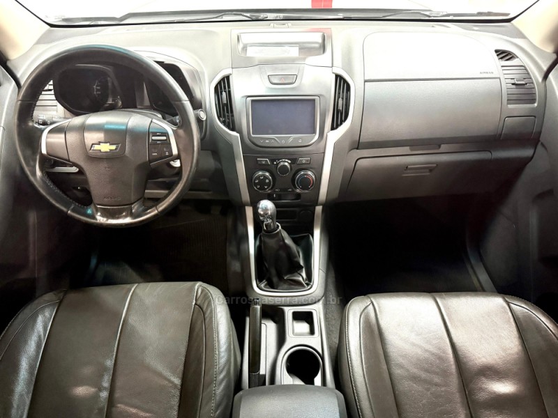 S10 2.4 LT 4X2 CD 8V FLEX 4P MANUAL - 2014 - CAXIAS DO SUL