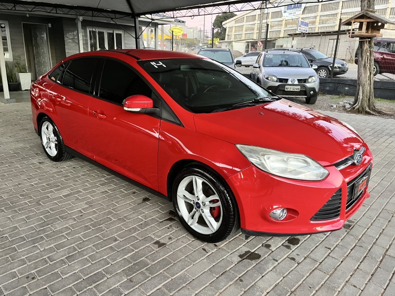 FOCUS 2.0 SE SEDAN 16V FLEX 4P AUTOMÁTICO - 2014 - CAXIAS DO SUL