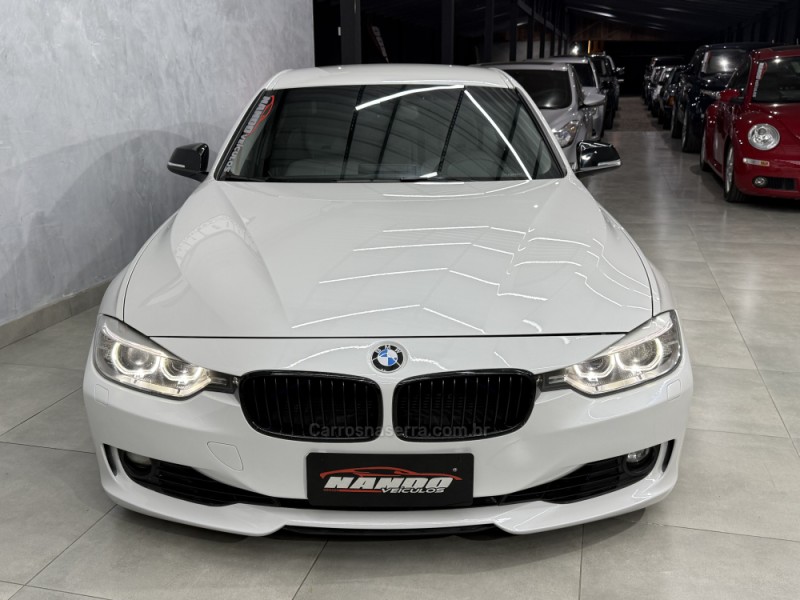 320I 2.0 16V GASOLINA 4P AUTOMÁTICO - 2014 - SAPIRANGA
