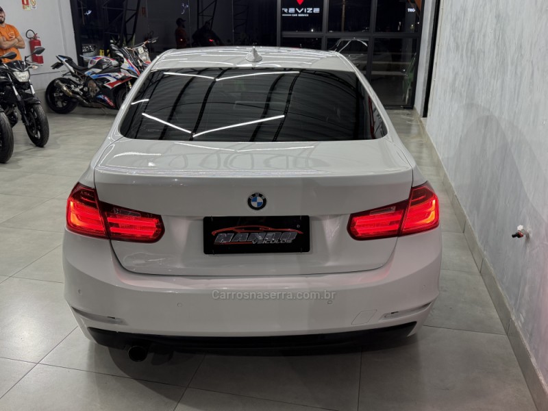 320I 2.0 16V GASOLINA 4P AUTOMÁTICO - 2014 - SAPIRANGA