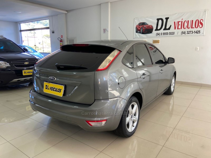 FOCUS 1.6 GLX 16V FLEX 4P MANUAL - 2013 - NOVA BASSANO