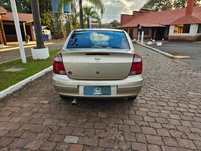 CORSA 1.4 MPFI MAXX SEDAN 8V FLEX 4P MANUAL - 2008 - VENâNCIO AIRES