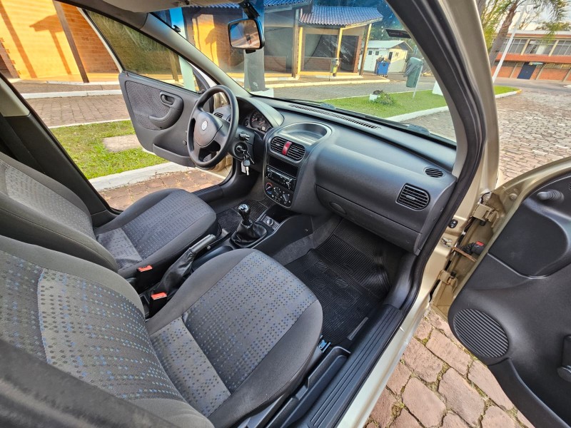 CORSA 1.4 MPFI MAXX SEDAN 8V FLEX 4P MANUAL - 2008 - VENâNCIO AIRES