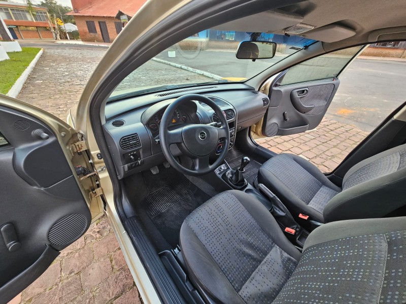 CORSA 1.4 MPFI MAXX SEDAN 8V FLEX 4P MANUAL - 2008 - VENâNCIO AIRES