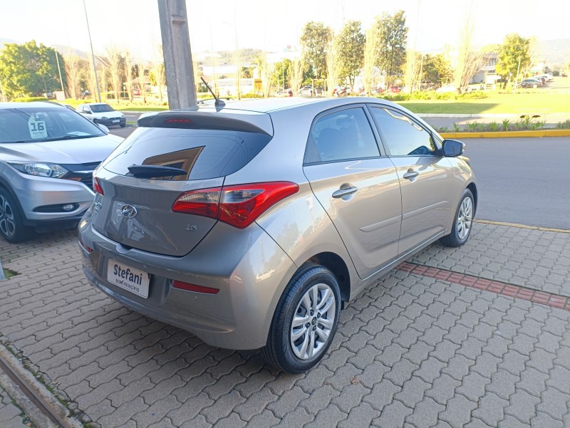HB20 1.6 COMFORT 16V FLEX 4P MANUAL - 2016 - BOM PRINCíPIO