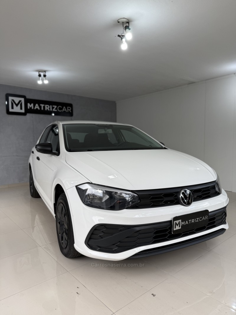 POLO 1.0 MPI TRACK 4P MANUAL - 2024 - CANELA