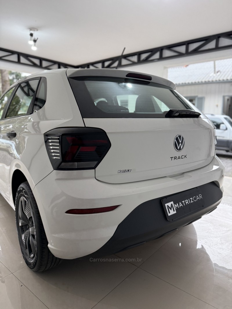 POLO 1.0 MPI TRACK 4P MANUAL - 2024 - CANELA