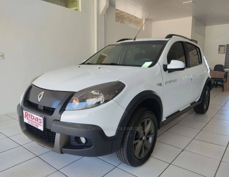 SANDERO 1.6 STEPWAY 8V FLEX 4P MANUAL
