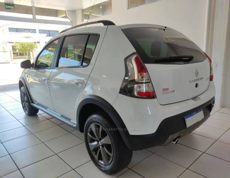 SANDERO 1.6 STEPWAY 8V FLEX 4P MANUAL - 2014 - NãO-ME-TOQUE