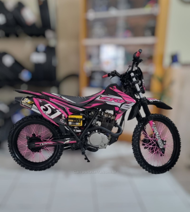 XR 200R 