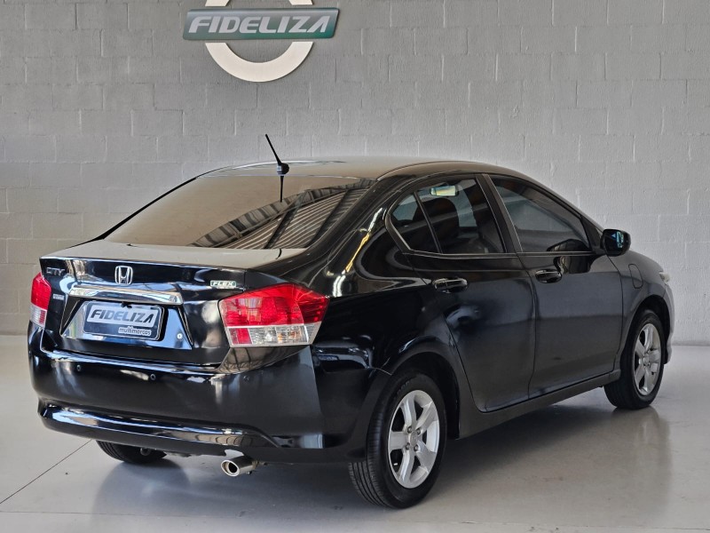 CITY 1.5 LX 16V FLEX 4P AUTOMÁTICO - 2011 - FARROUPILHA