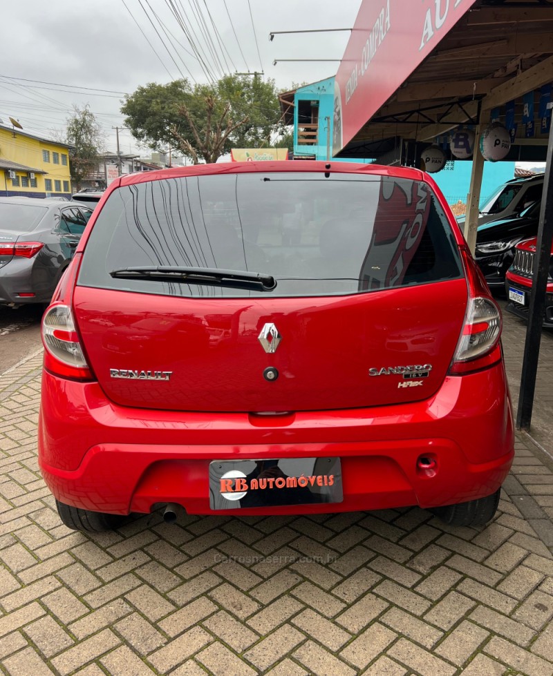 SANDERO 1.0 AUTHENTIQUE 16V FLEX 4P MANUAL - 2010 - PAROBé