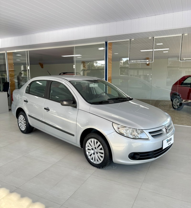 VOYAGE 1.6 MI 8V FLEX 4P MANUAL - 2011 - VILA FLORES