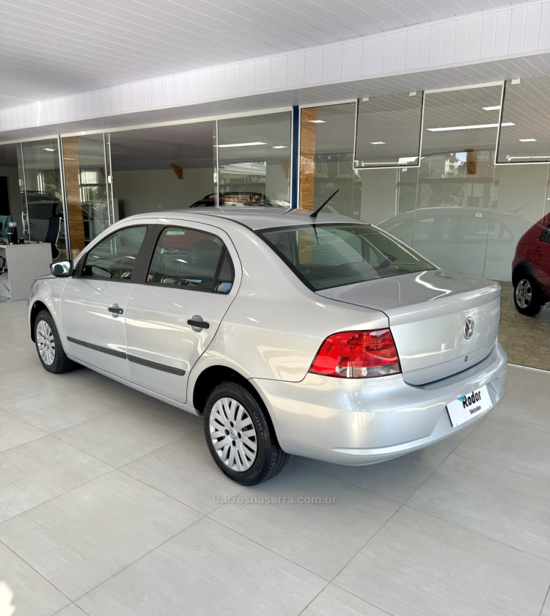 VOYAGE 1.6 MI 8V FLEX 4P MANUAL - 2011 - VILA FLORES