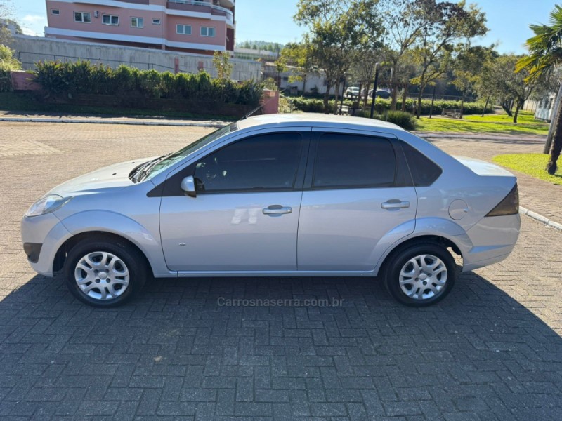 FIESTA 1.6 SE SEDAN 16V FLEX 4P MANUAL - 2014 - BROCHIER