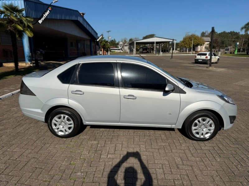FIESTA 1.6 SE SEDAN 16V FLEX 4P MANUAL - 2014 - BROCHIER