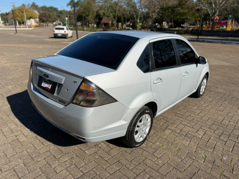 FIESTA 1.6 SE SEDAN 16V FLEX 4P MANUAL - 2014 - BROCHIER
