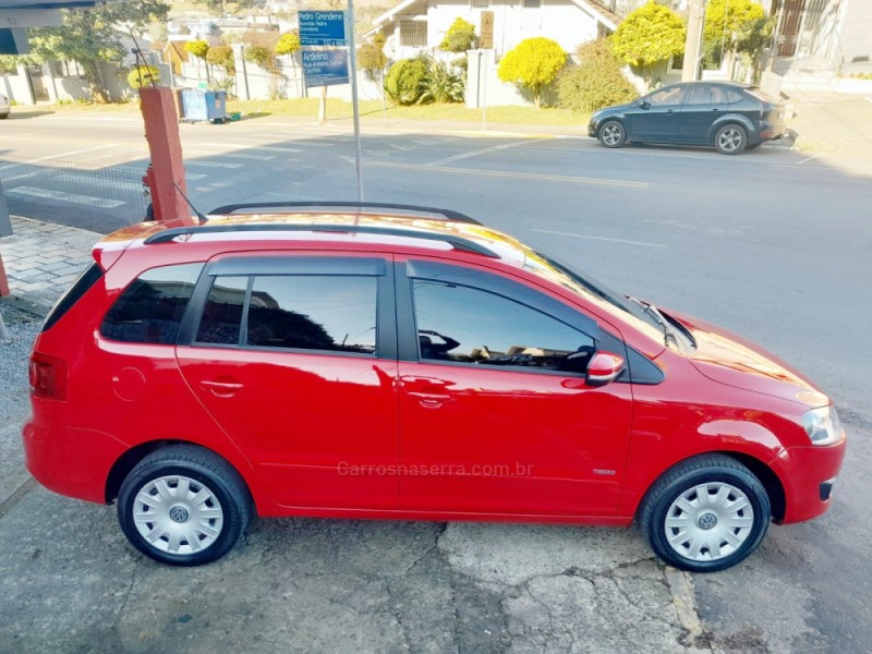 SPACEFOX 1.6 MI TREND 8V FLEX 4P MANUAL - 2013 - FARROUPILHA