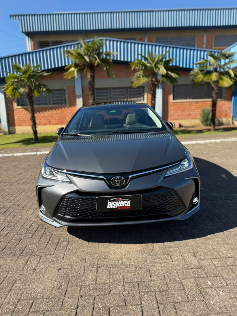 COROLLA 2.0 ALTIS PREMIUM 16V FLEX 4P AUTOMÁTICO - 2024 - BROCHIER