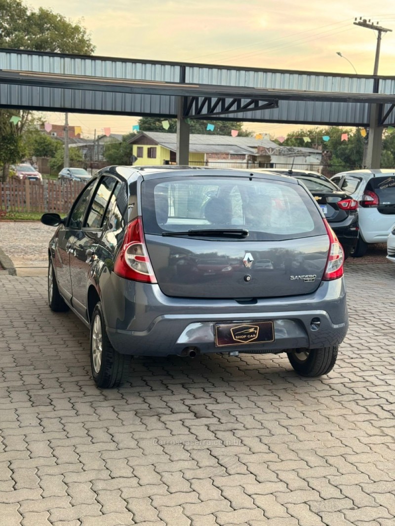 SANDERO 1.0 EXPRESSION 16V FLEX 4P MANUAL - 2009 - MONTENEGRO