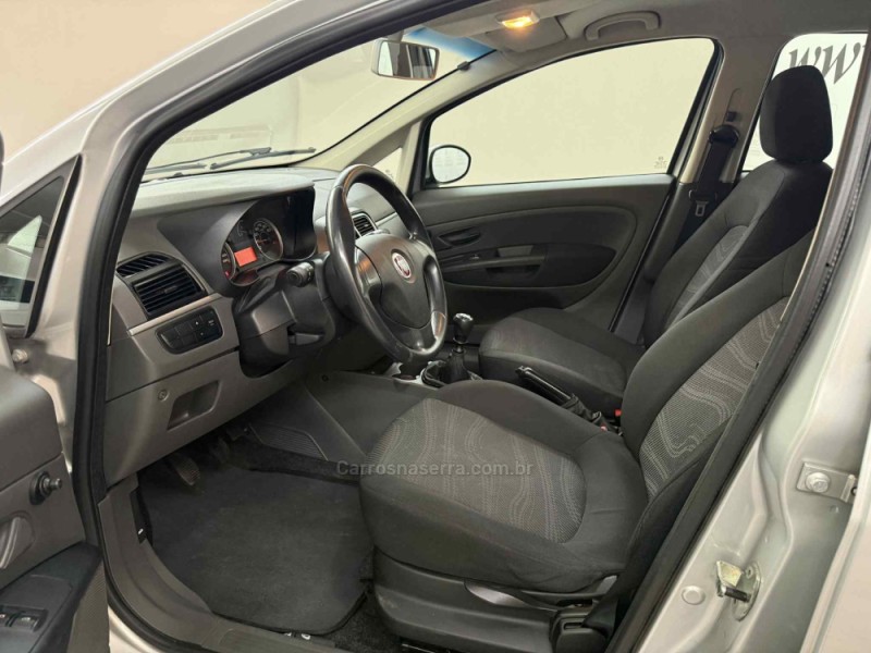 PUNTO 1.4 ATTRACTIVE 8V FLEX 4P MANUAL - 2012 - PORTO ALEGRE
