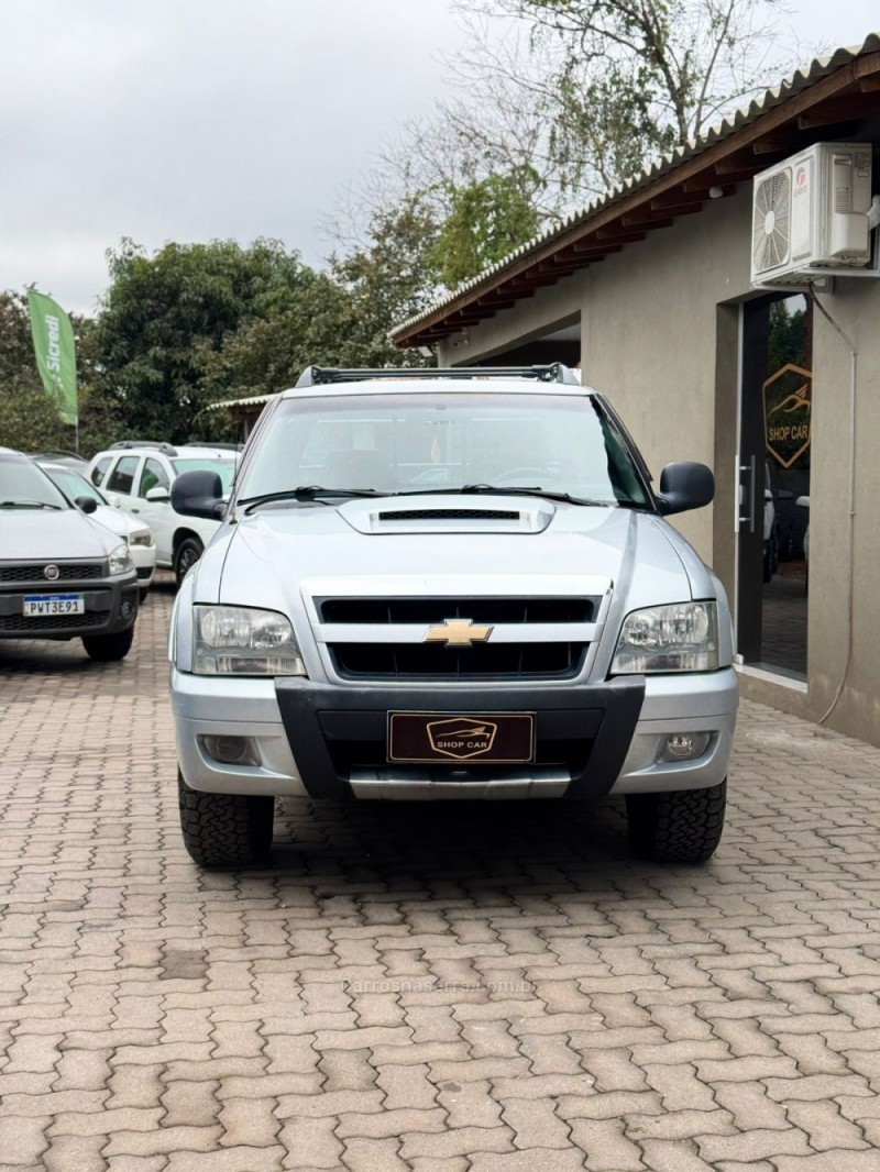 S10 2.4 MPFI EXECUTIVE 4X2 CD 8V FLEX 4P MANUAL - 2009 - MONTENEGRO