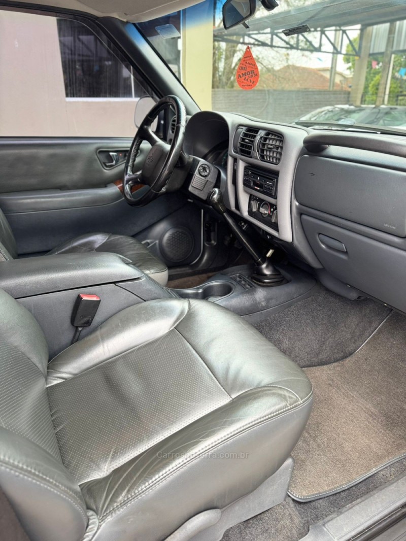 S10 2.4 MPFI EXECUTIVE 4X2 CD 8V FLEX 4P MANUAL - 2009 - MONTENEGRO