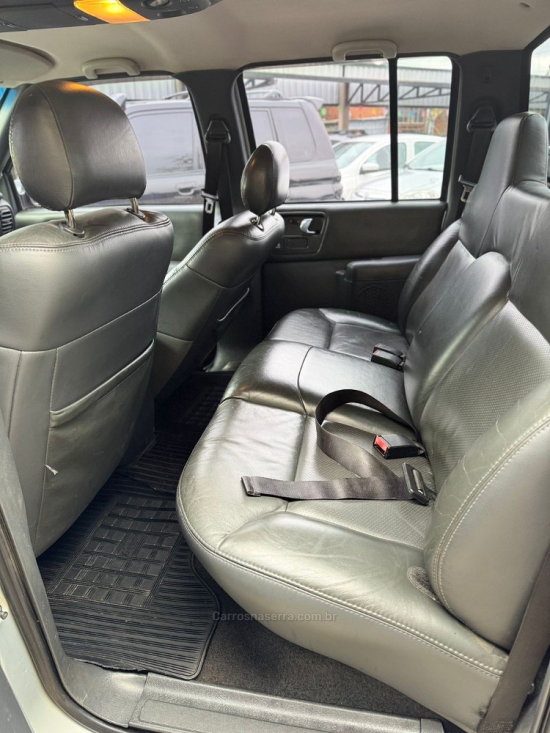 S10 2.4 MPFI EXECUTIVE 4X2 CD 8V FLEX 4P MANUAL - 2009 - MONTENEGRO